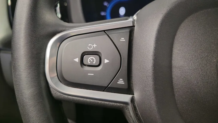 VOLVO XC60 XC60 B4 D AWD Core aut