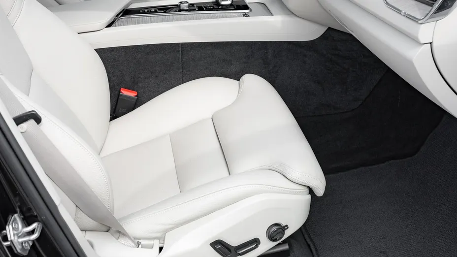 VOLVO XC60 XC60 B4 B Inscription aut