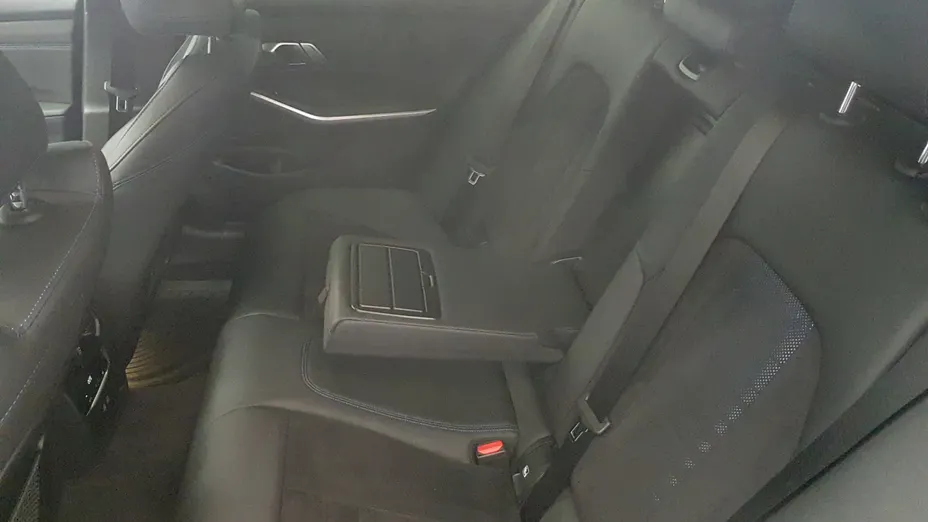 BMW Seria 3 318d mHEV M Sport aut