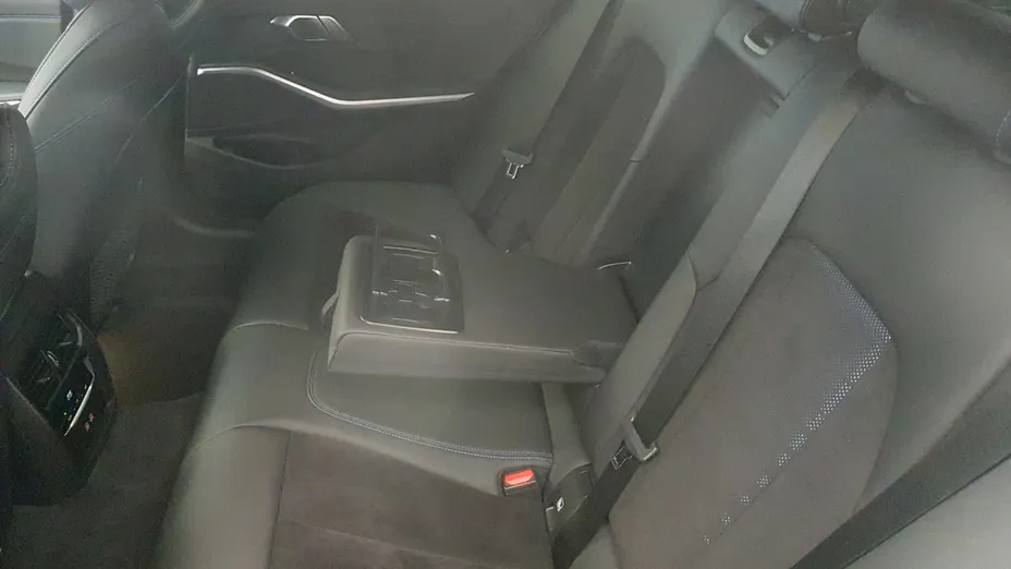 BMW Seria 3 318d mHEV M Sport aut