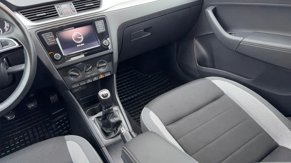 SKODA Rapid Rapid 1.0 TSI Ambition