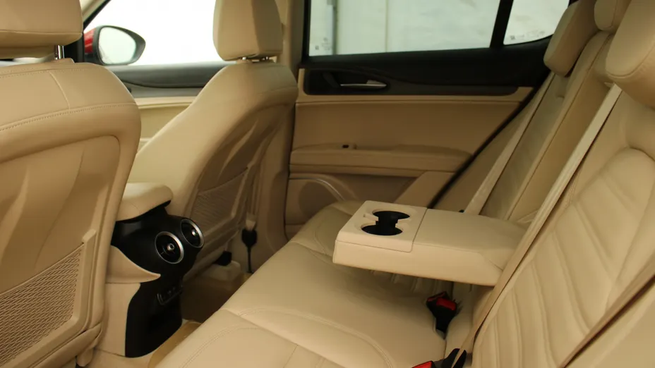 ALFA ROMEO Stelvio Stelvio 2.0 Turbo 6C Villa D'este Q4 aut