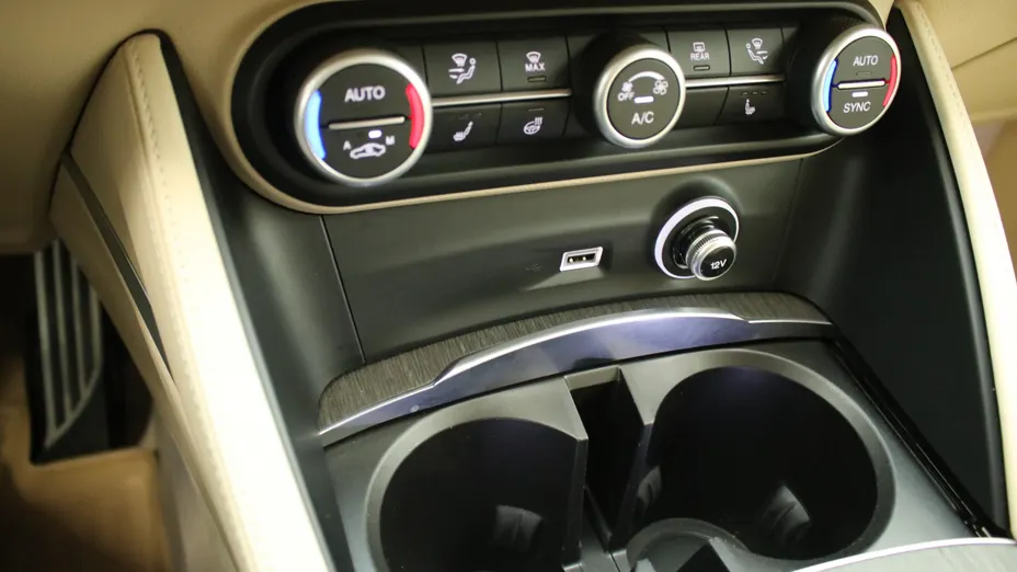 ALFA ROMEO Stelvio Stelvio 2.0 Turbo 6C Villa D'este Q4 aut