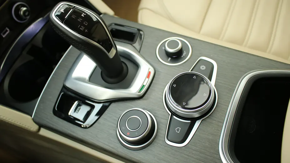 ALFA ROMEO Stelvio Stelvio 2.0 Turbo 6C Villa D'este Q4 aut