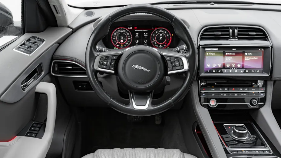 JAGUAR F-Pace F-Pace 2.0 i4P AWD Portfolio