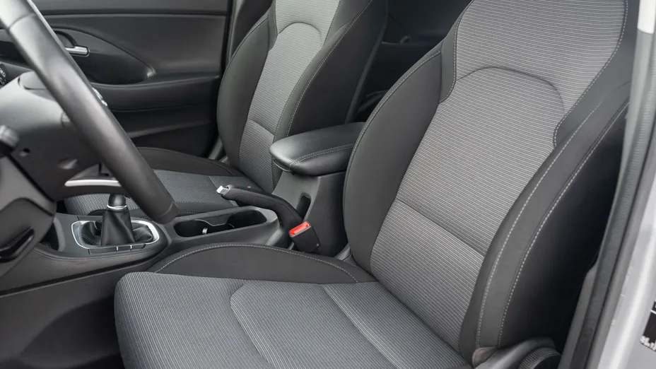 HYUNDAI i30 i30 1.5 DPI Classic +