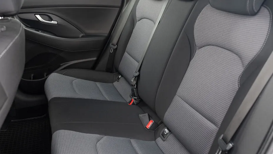 HYUNDAI i30 i30 1.5 DPI Classic +