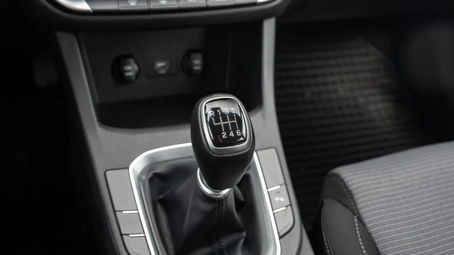 HYUNDAI i30 i30 1.5 DPI Classic +