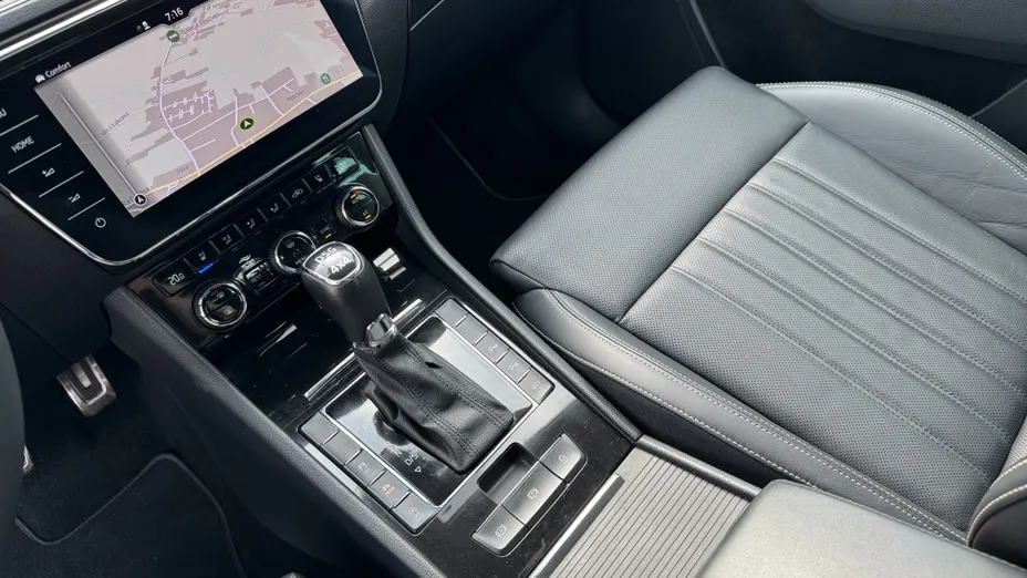 SKODA Superb Superb 2.0 TSI 4x4 L&K DSG