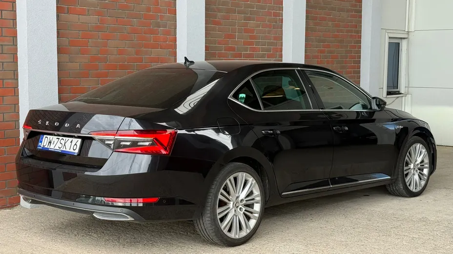 SKODA Superb Superb 2.0 TDI SCR L&K DSG