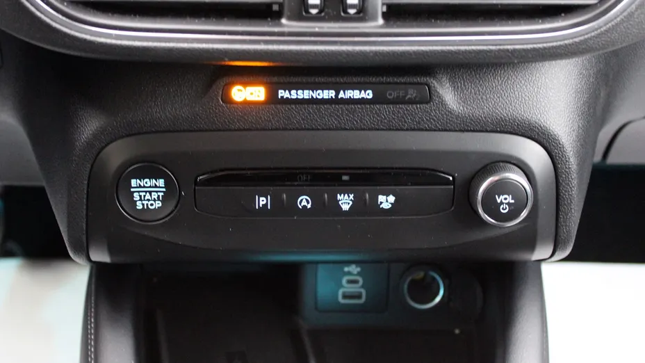 FORD Focus Focus 1.0 EcoBoost mHEV Titanium X