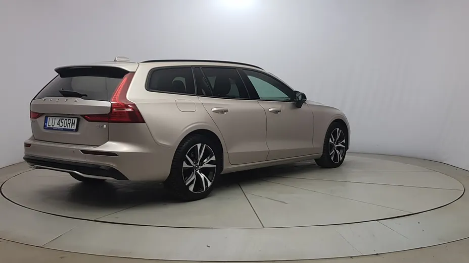 VOLVO V60 V60 B4 D Plus Dark aut