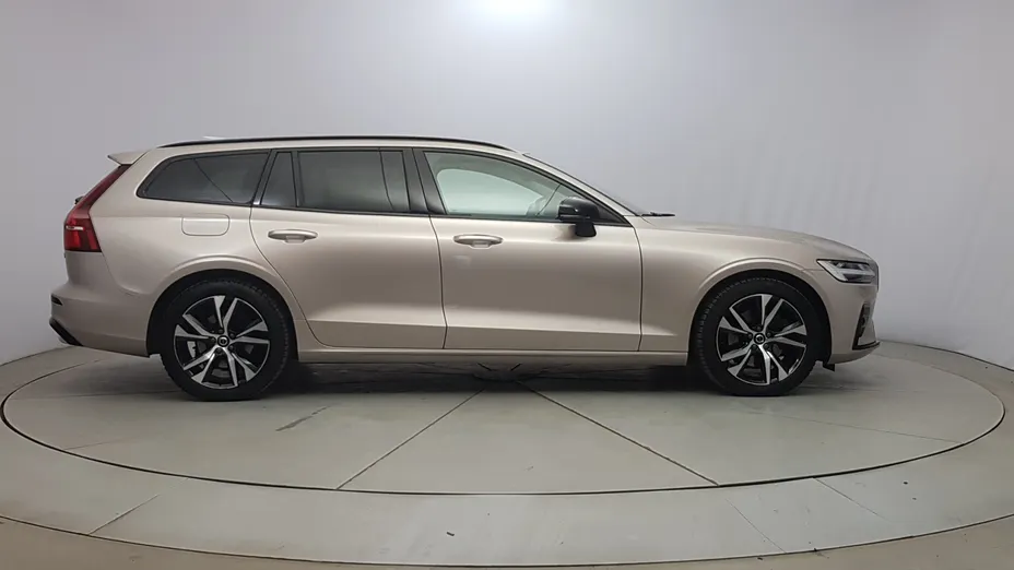 VOLVO V60 V60 B4 D Plus Dark aut