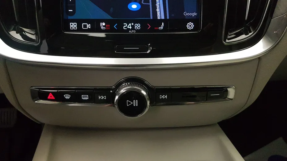 VOLVO V60 V60 B4 D Plus Dark aut