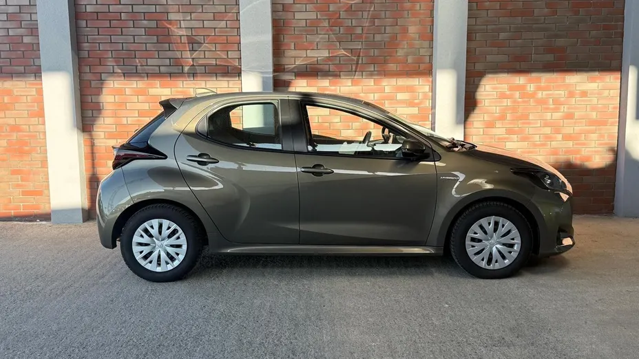 TOYOTA Yaris Yaris Hybrid 1.5 Comfort