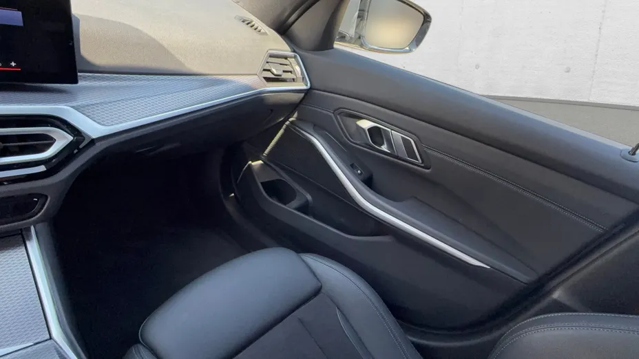 BMW Seria 3 318d mHEV M Sport aut