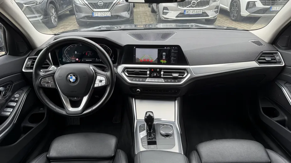 BMW Seria 3 320d xDrive mHEV Luxury Line aut