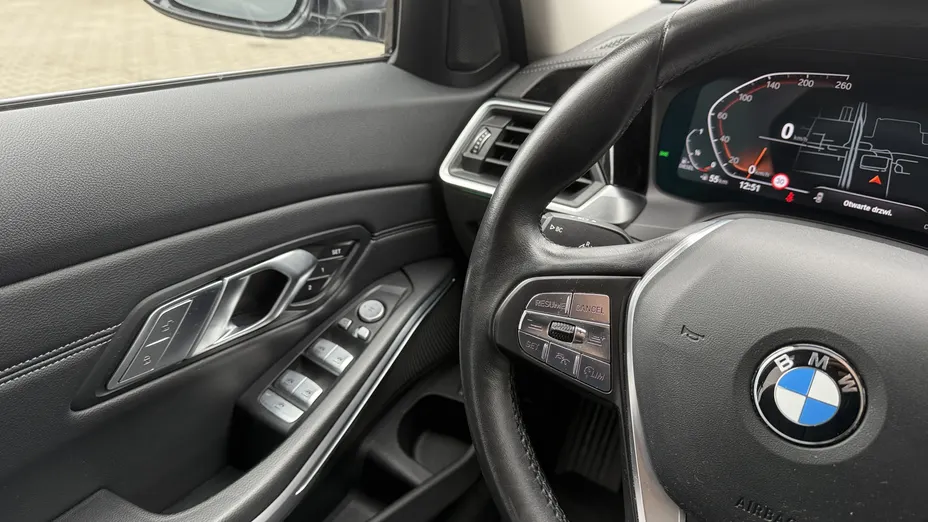 BMW Seria 3 320d xDrive mHEV Luxury Line aut