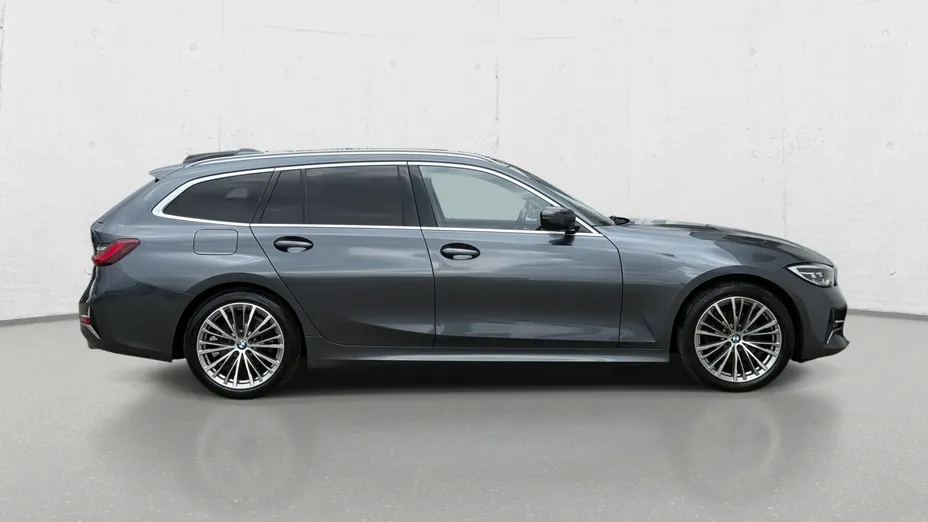 BMW Seria 3 320d xDrive mHEV Luxury Line aut