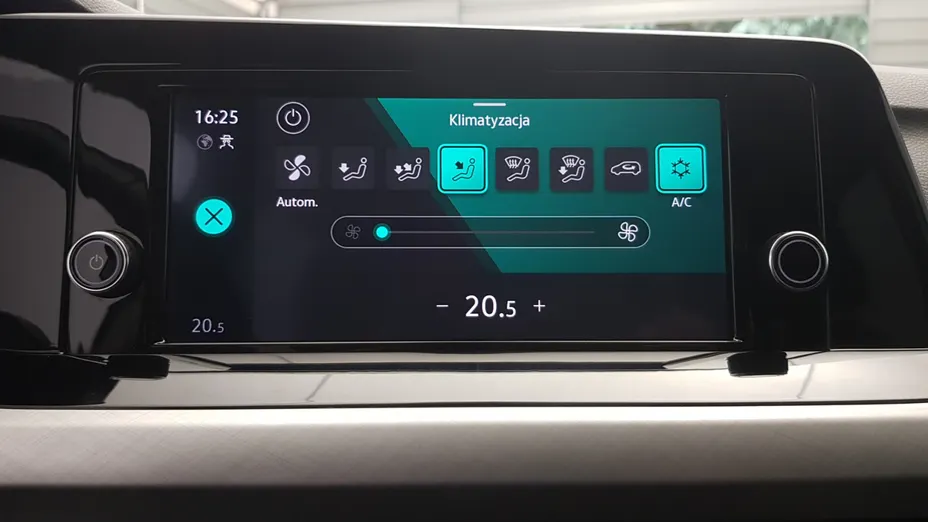 VOLKSWAGEN Golf Golf VIII 1.5 eTSI EVO Life DSG