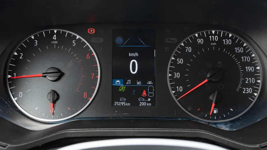 RENAULT Clio Clio 1.0 TCe Equilibre