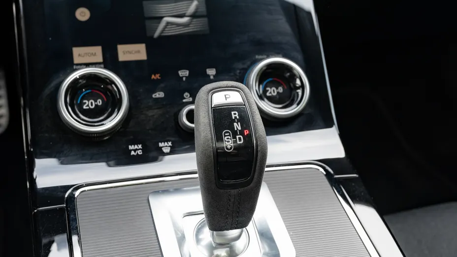 LAND ROVER Range Rover Evoque Evoque 2.0 P300 mHEV HST