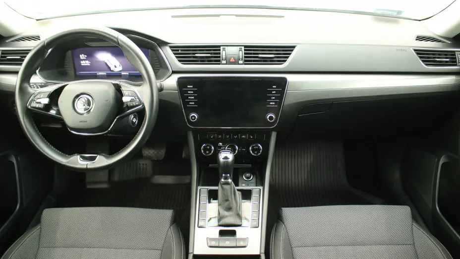 SKODA Superb Superb 2.0 TDI SCR Style DSG