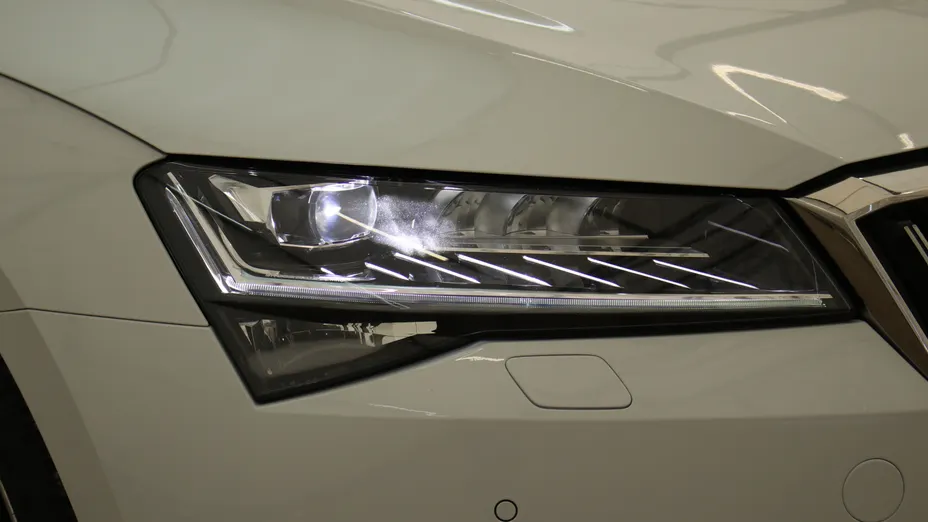 SKODA Superb Superb 2.0 TDI SCR 4x4 Style DSG