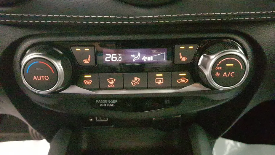 NISSAN Juke Juke 1.0 DIG-T N-Connecta