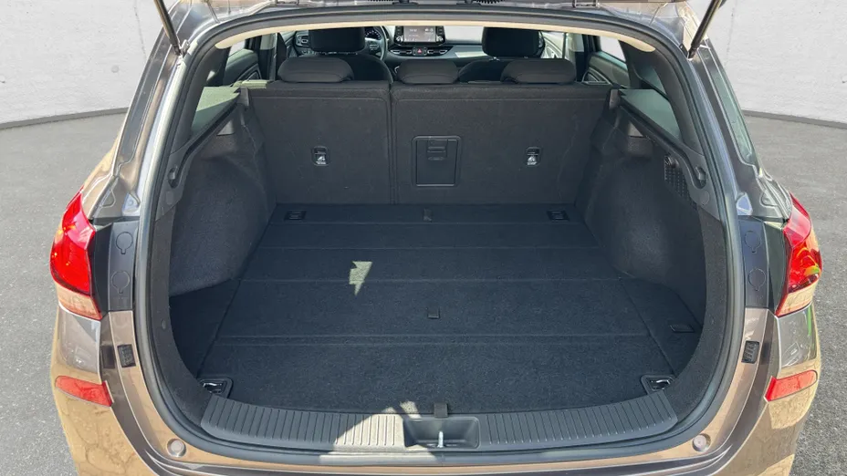 HYUNDAI i30 i30 1.5 DPI Smart