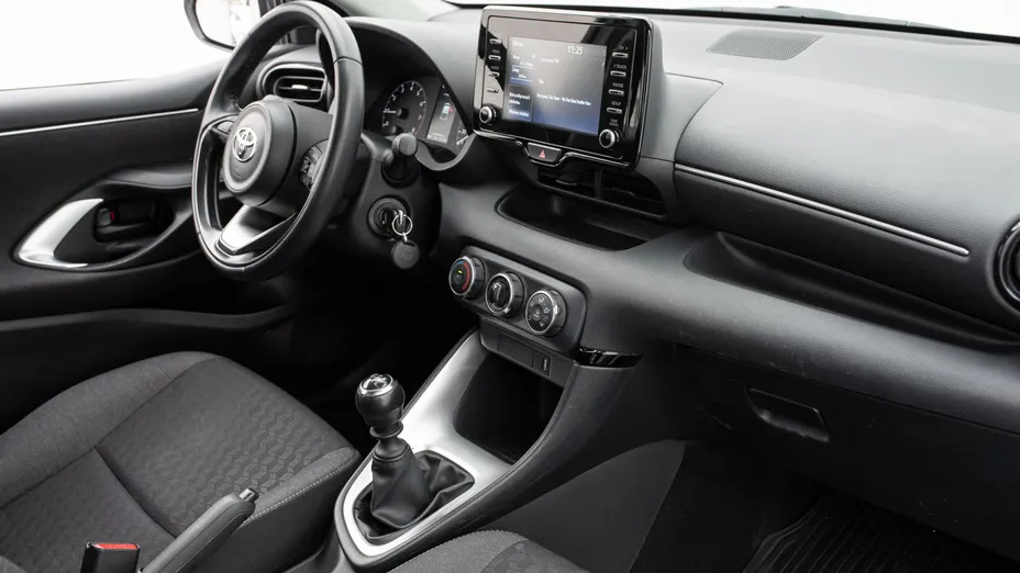 TOYOTA Yaris Yaris 1.5 Comfort