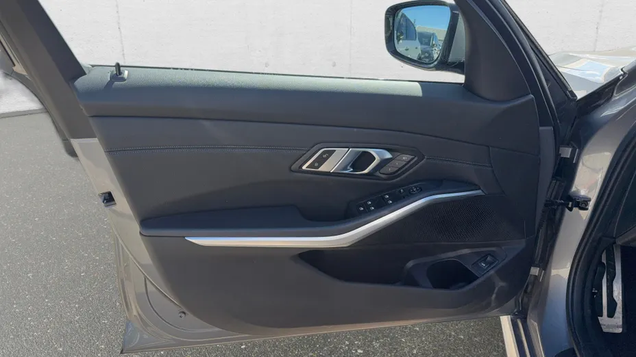 BMW Seria 3 318d mHEV M Sport aut