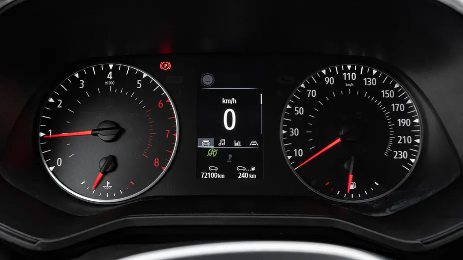 RENAULT Clio Clio 1.0 TCe Equilibre