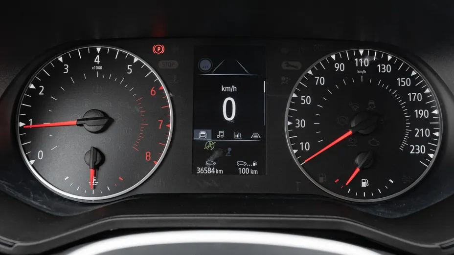 RENAULT Clio Clio 1.0 TCe Equilibre