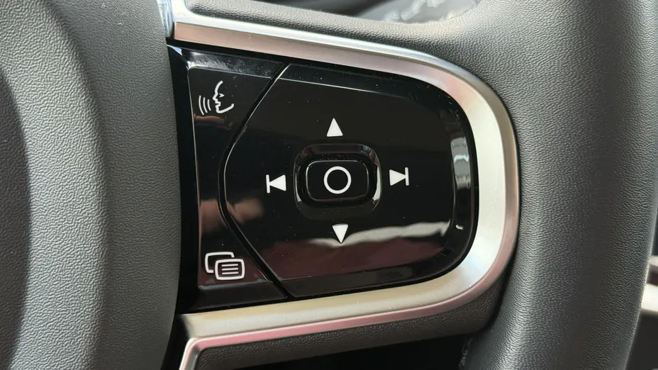 VOLVO V60 V60 B3 B Plus Dark aut