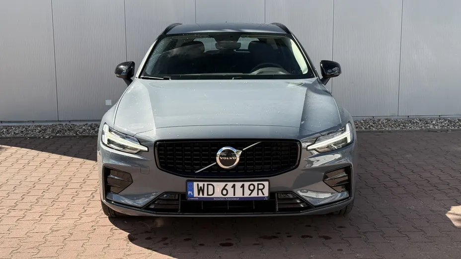 VOLVO V60 V60 B3 B Plus Dark aut