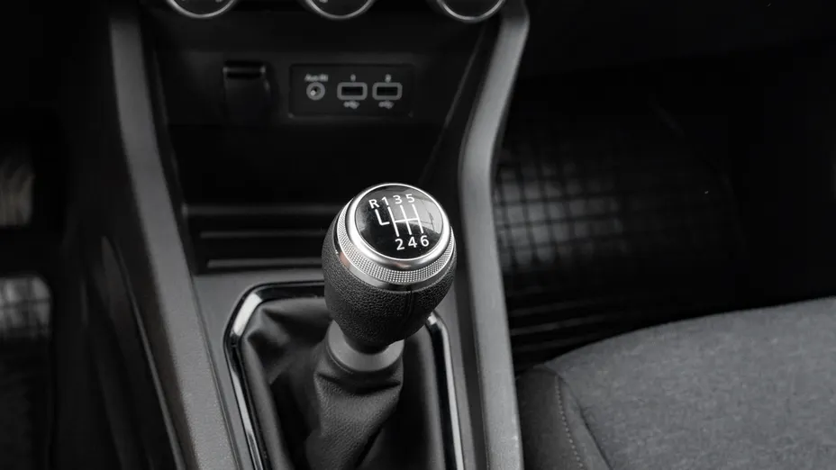 RENAULT Clio Clio 1.0 TCe Equilibre