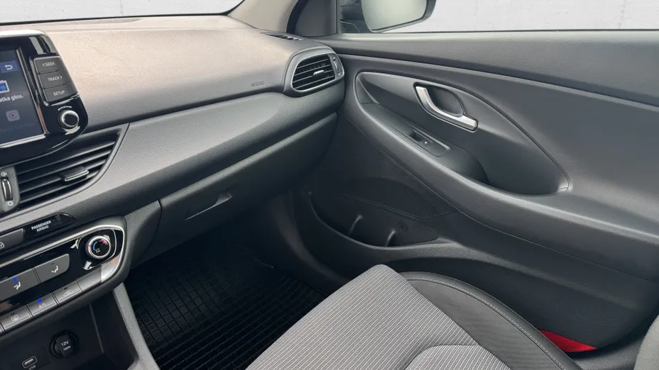 HYUNDAI i30 i30 1.0 T-GDI Modern