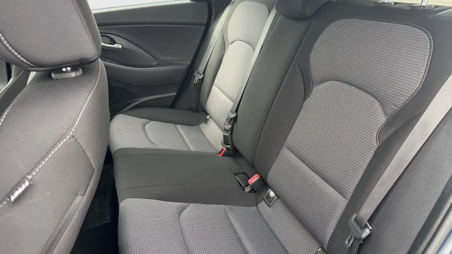 HYUNDAI i30 i30 1.0 T-GDI Modern