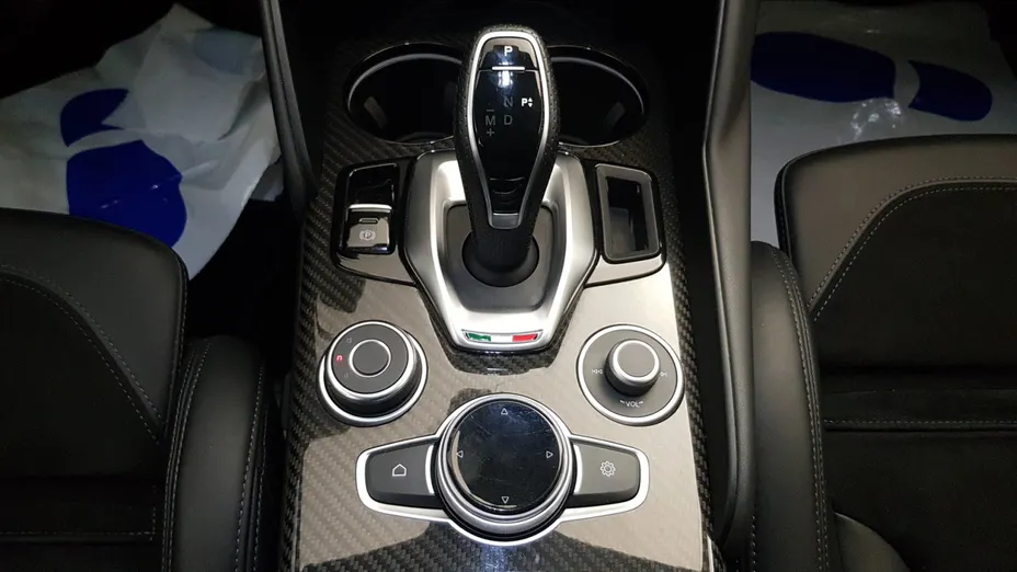 ALFA ROMEO Giulia Giulia 2.0 Turbo Veloce TI Q4 aut