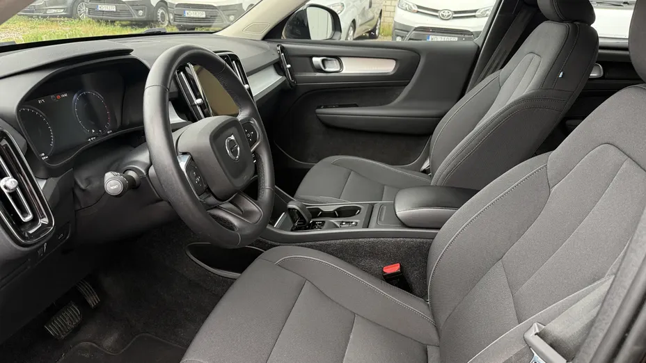 VOLVO XC40 XC40 T3 Momentum Pro aut