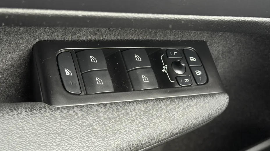 VOLVO XC40 XC40 T3 Momentum Pro aut