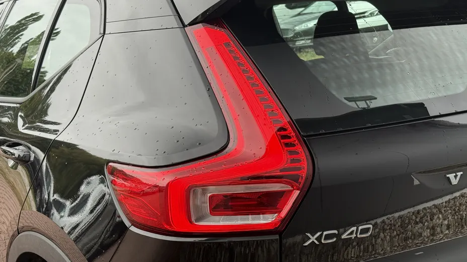 VOLVO XC40 XC40 T3 Momentum Pro aut