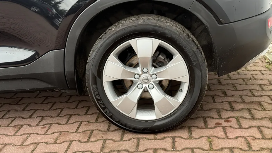 VOLVO XC40 XC40 T3 Momentum Pro aut