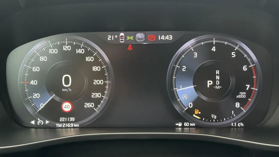 VOLVO XC40 XC40 T3 Momentum Pro aut