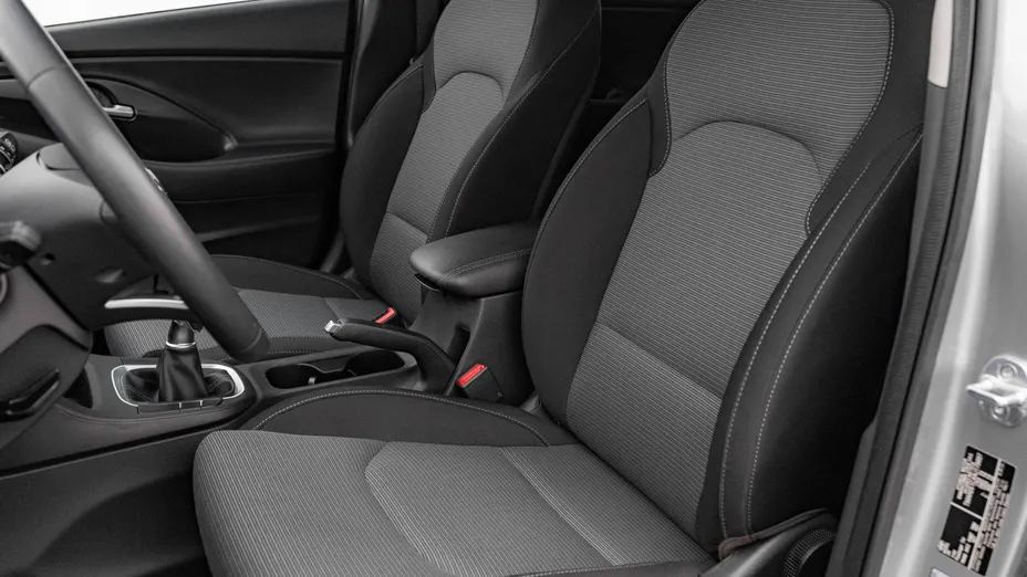 HYUNDAI i30 i30 1.5 DPI Modern