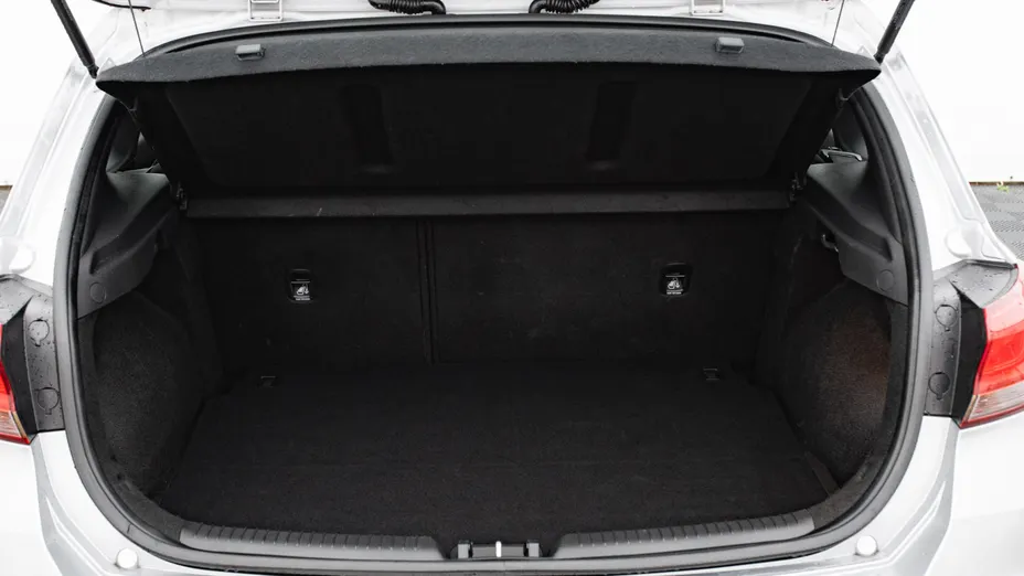 HYUNDAI i30 i30 1.5 DPI Classic +