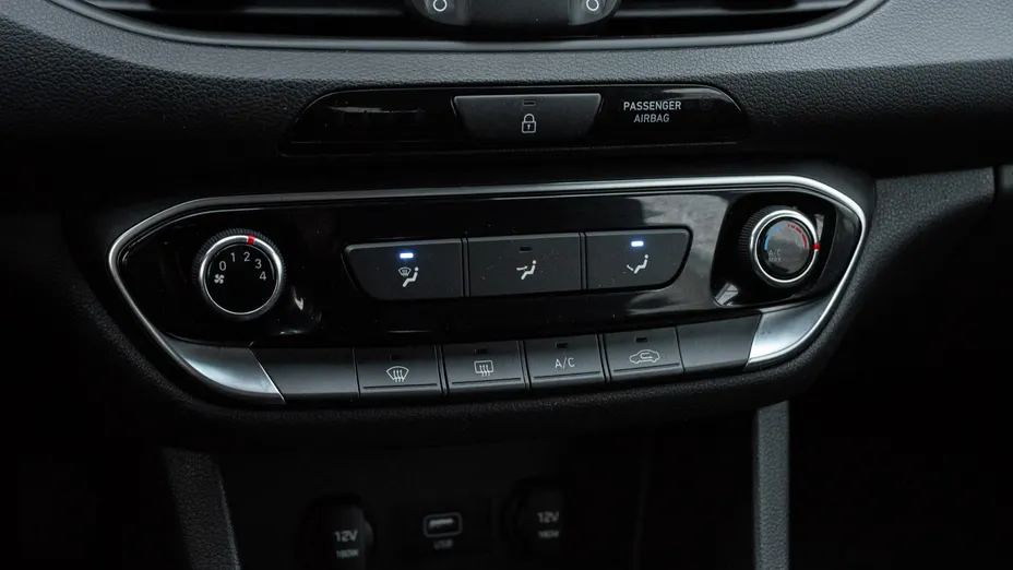 HYUNDAI i30 i30 1.5 DPI Classic +