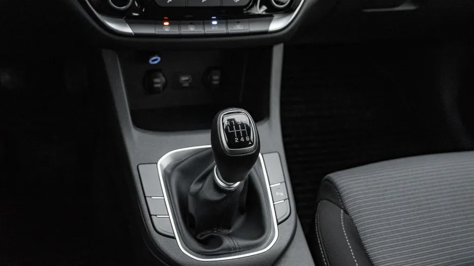 HYUNDAI i30 i30 1.5 DPI Classic +