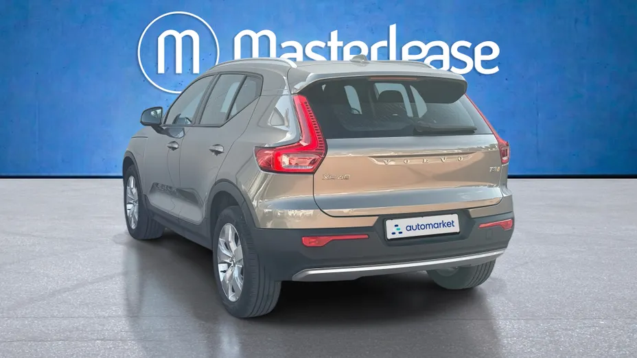 VOLVO XC40 XC40 T3 Momentum Pro aut